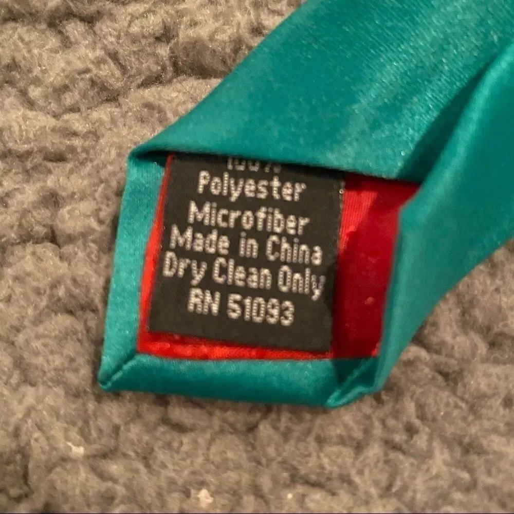 Hallmark Football Santa Tie - Picture 3 of 8